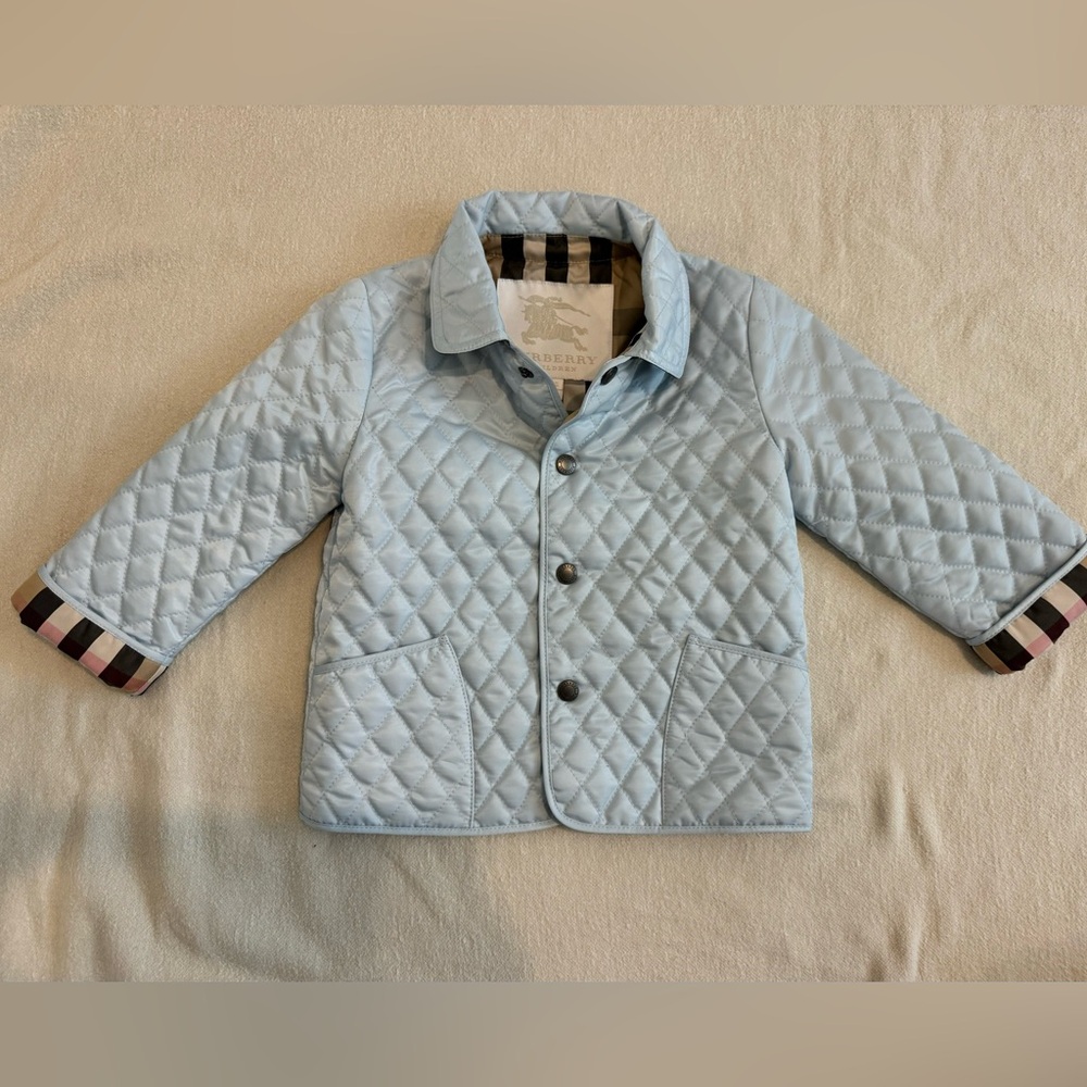 Burberry kids 18m baby blue quilted coat lined with signature plaid. Never worn